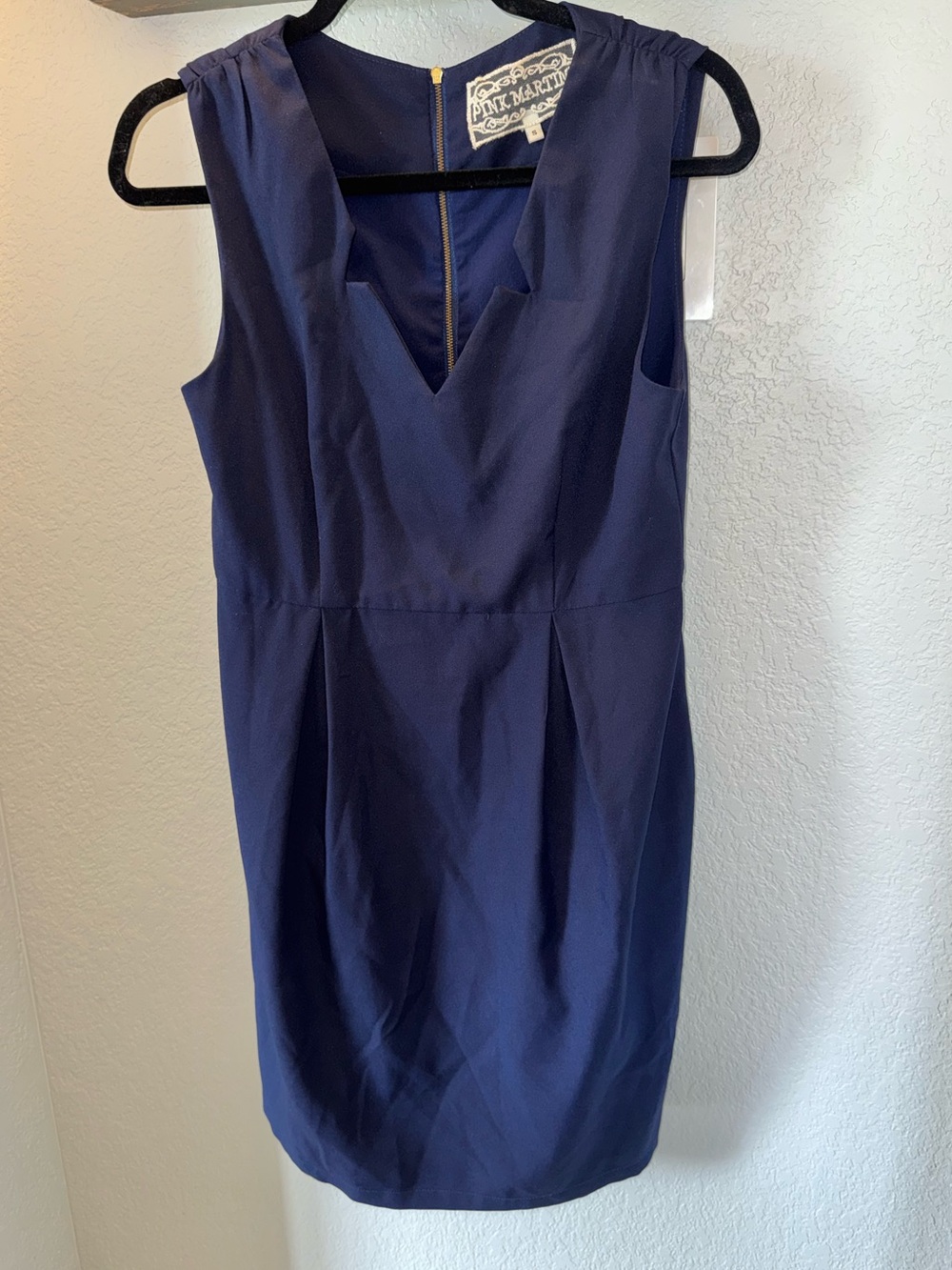 Pink Martini Navy V-Neck Sleeveless Mini Dress Gold Zipper Back